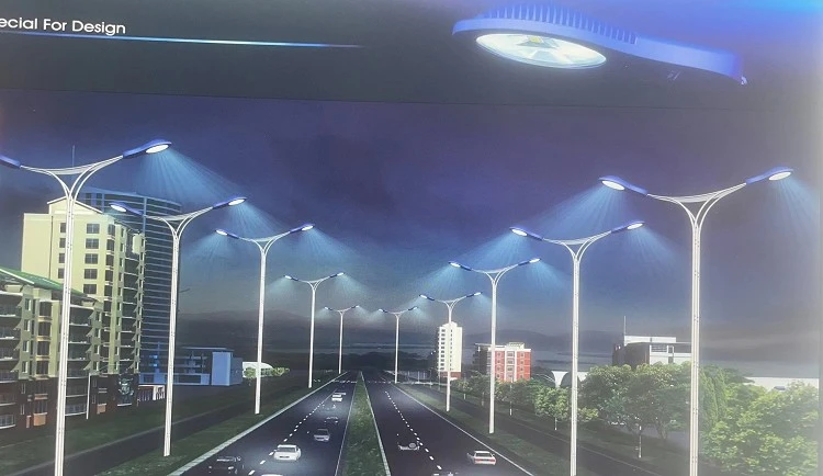 工業用グレードの高速道路道路灯